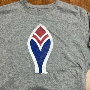 Atlanta Braves grey feather 47 brand large Tshirt